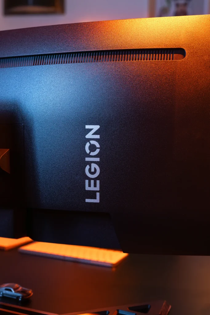 Lenovo Legion R34w-30 Review